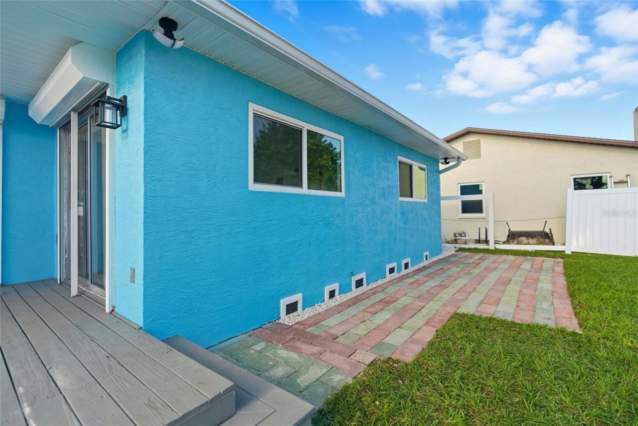 450 81st Avenue, Saint Pete Beach, FL 33706 Photo
