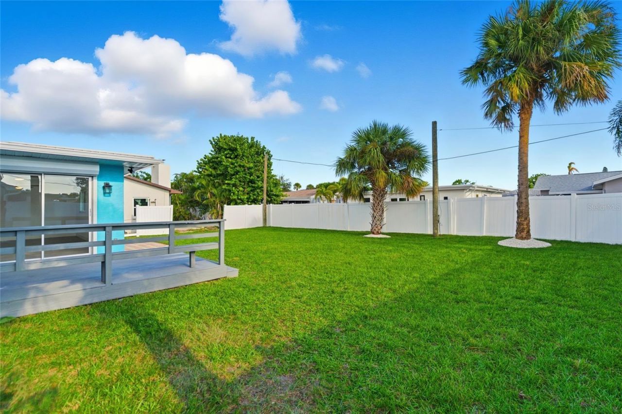 450 81st Avenue, Saint Pete Beach, FL 33706 Photo