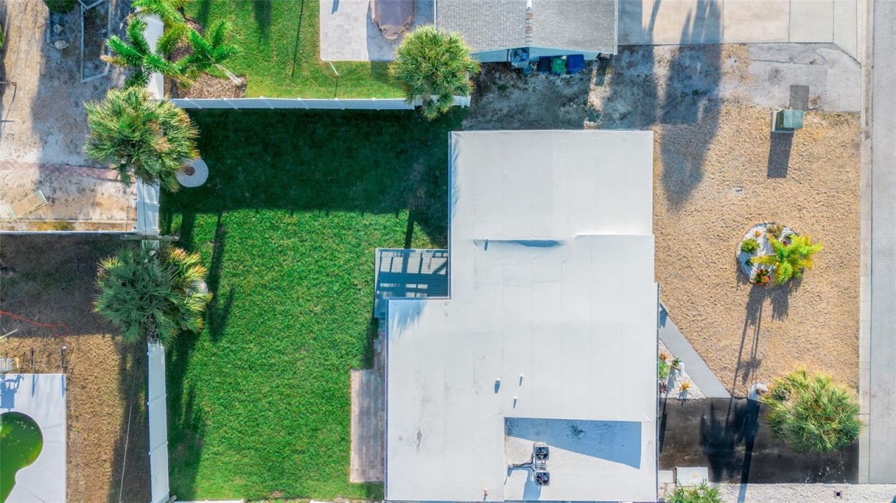 450 81st Avenue, Saint Pete Beach, FL 33706 Photo