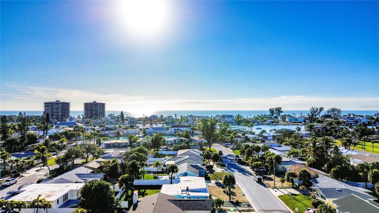 450 81st Avenue, Saint Pete Beach, FL 33706 Photo