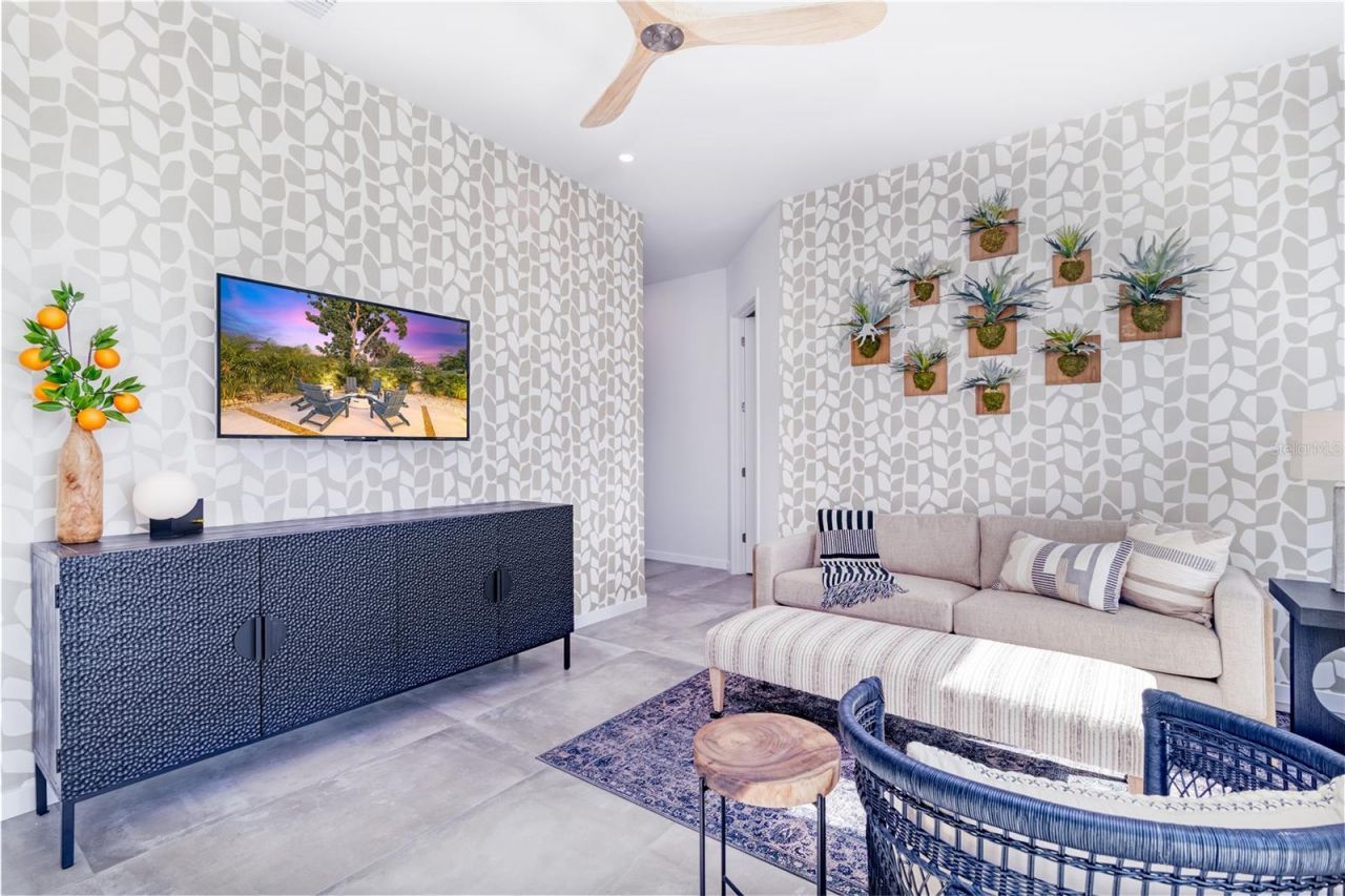 2585 Clematis Street, Sarasota, FL 34239 Photo