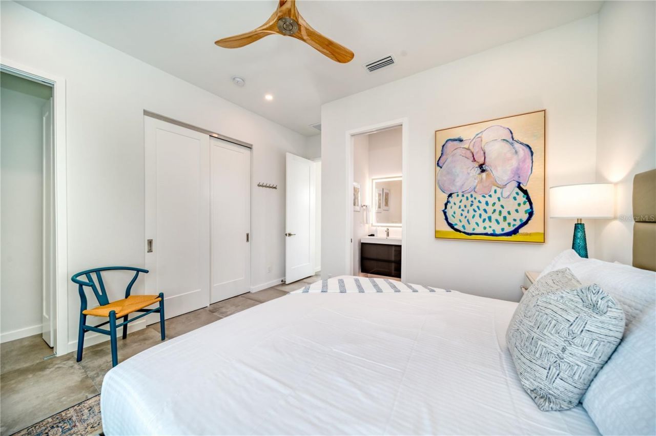 2585 Clematis Street, Sarasota, FL 34239 Photo