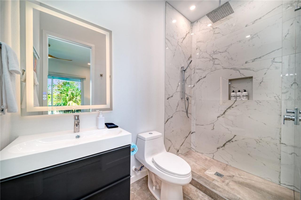 2585 Clematis Street, Sarasota, FL 34239 Photo