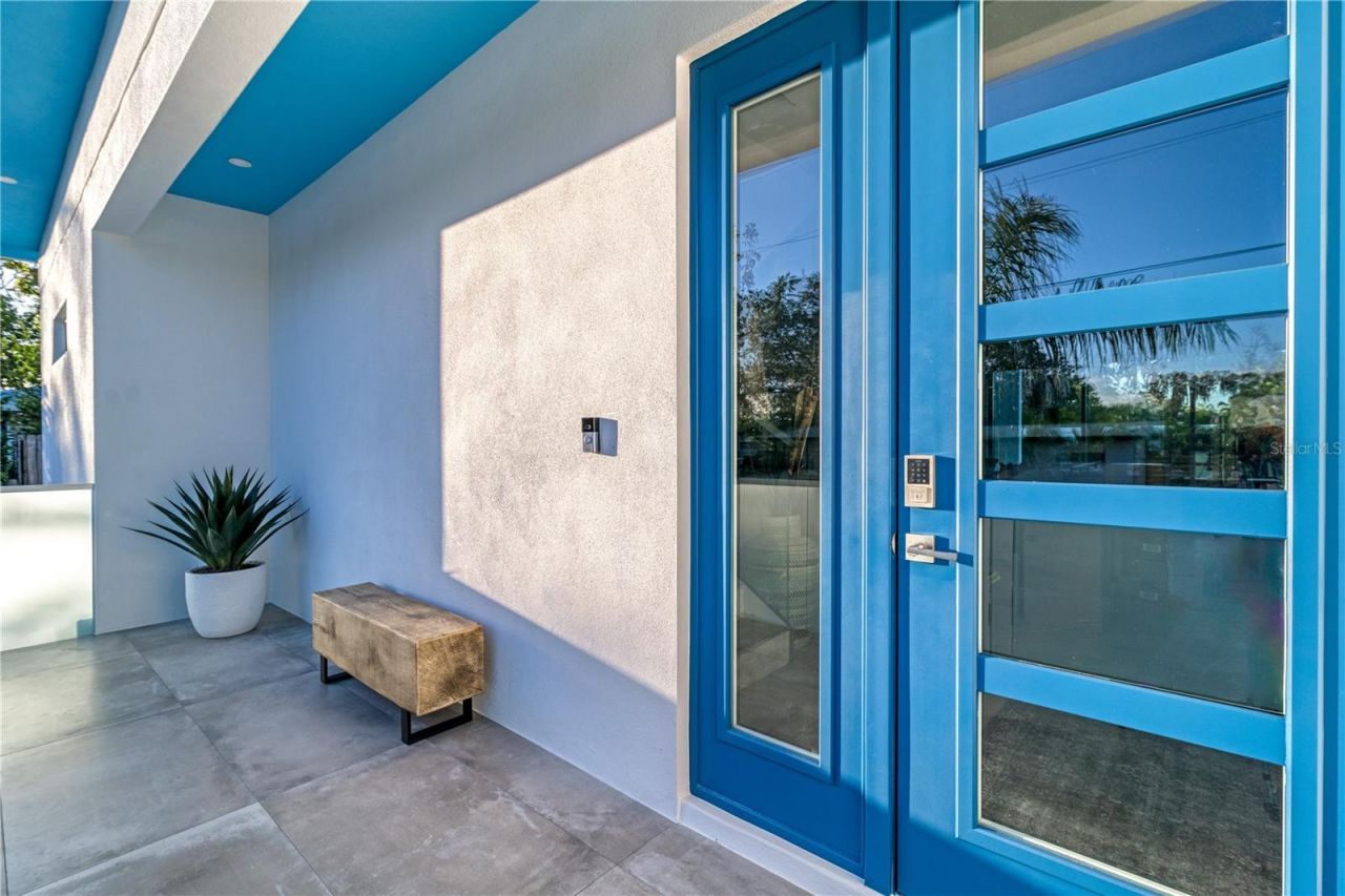 2585 Clematis Street, Sarasota, FL 34239 Photo