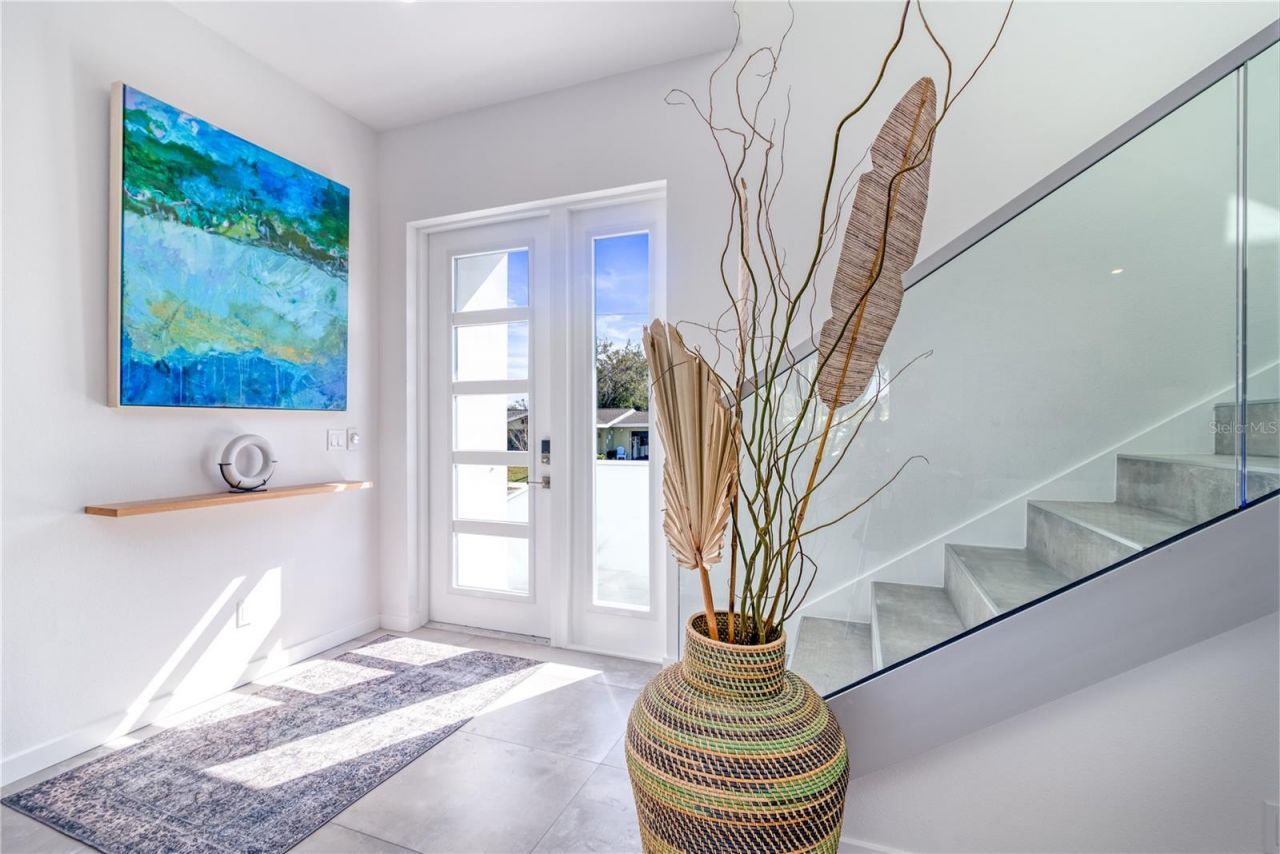 2585 Clematis Street, Sarasota, FL 34239 Photo