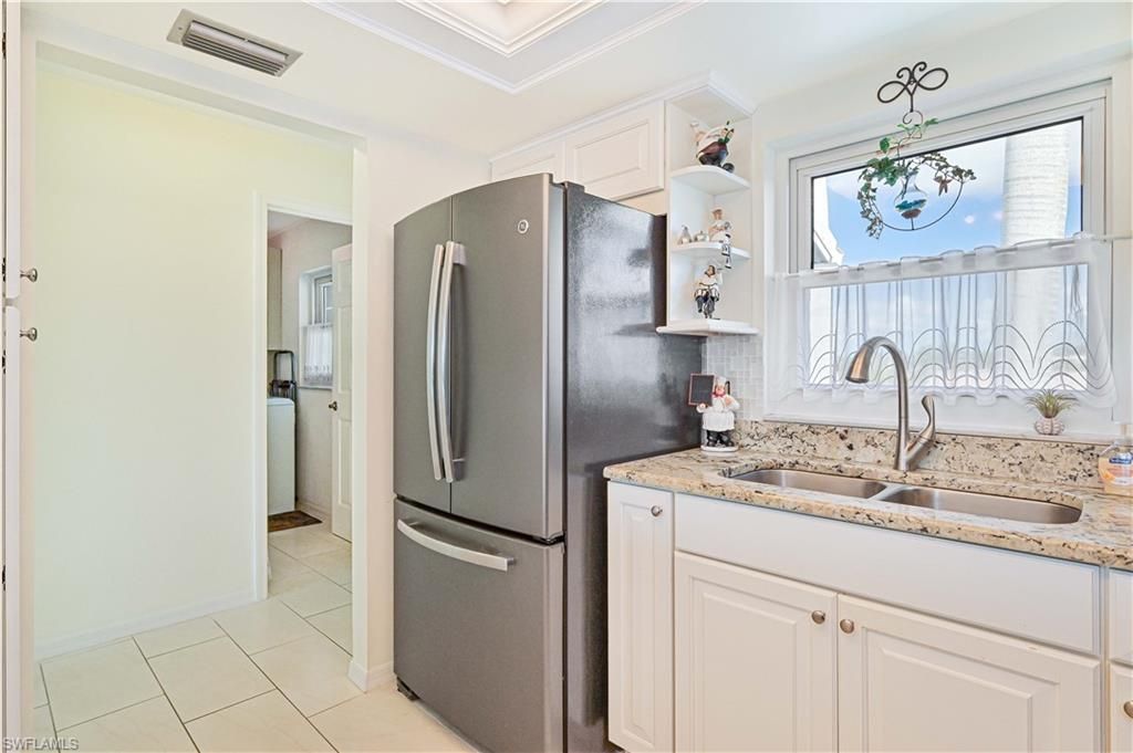 1808 Beach Pkwy, Unit 203, Cape Coral, FL 33904 Photo