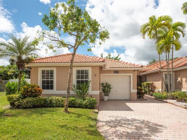 13070 NW 5th St, Pembroke Pines, FL 33028