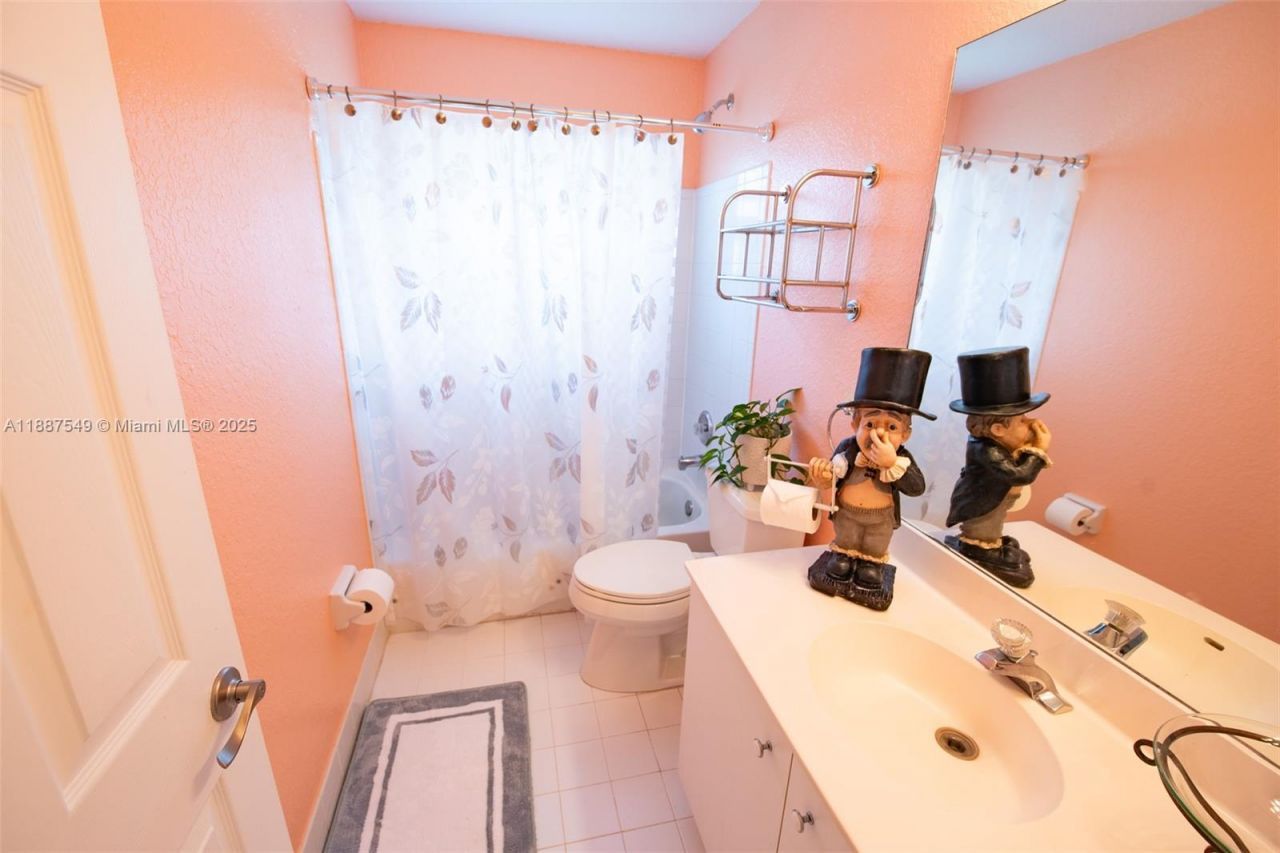 13070 NW 5th St, Pembroke Pines, FL 33028 Photo