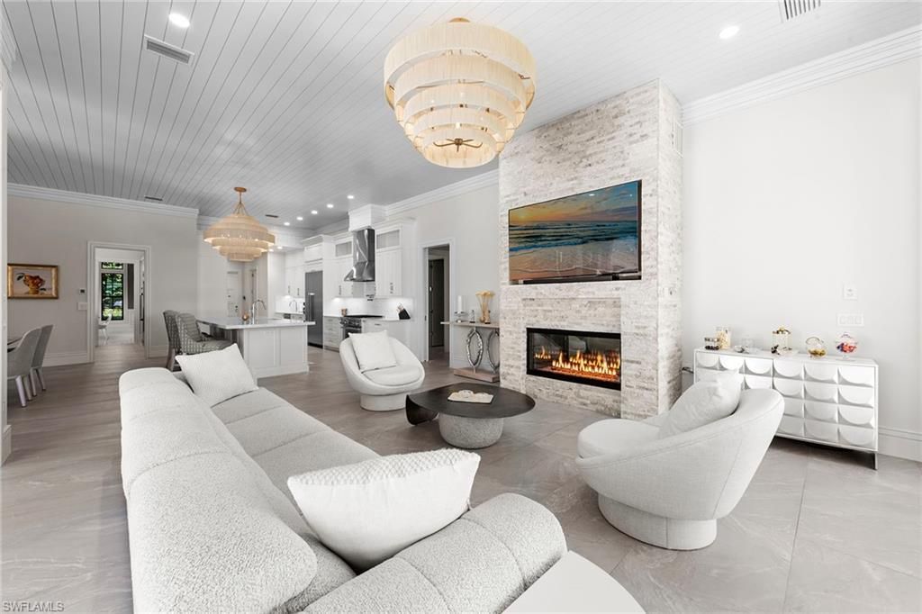 6536 Highcroft Dr, Naples, FL 34119 Photo