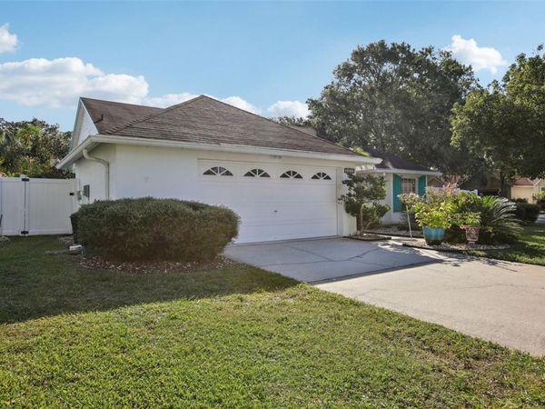 1424 RIDGE SHORE DRIVE, TARPON SPRINGS, FL 34689