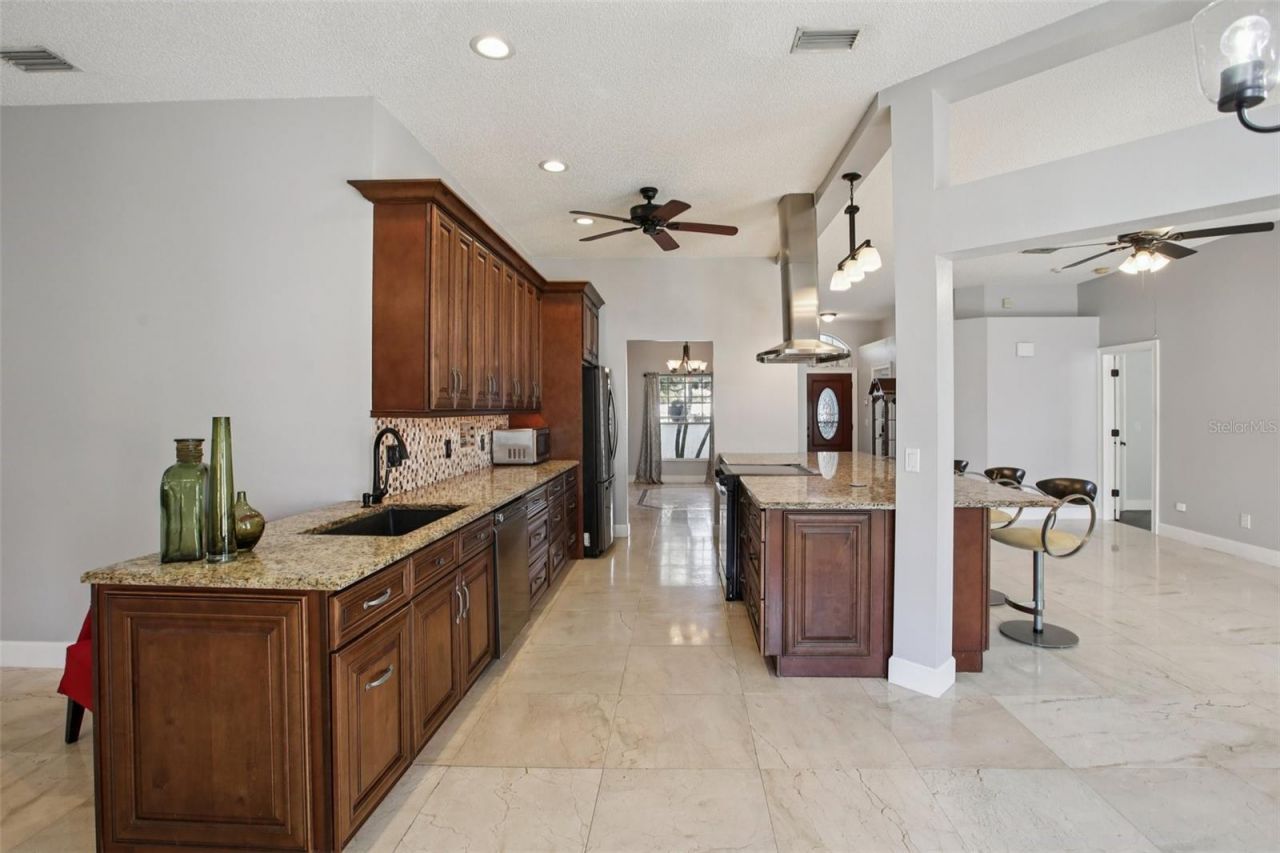 1424 Ridge Shore Drive, Tarpon Springs, FL 34689 Photo