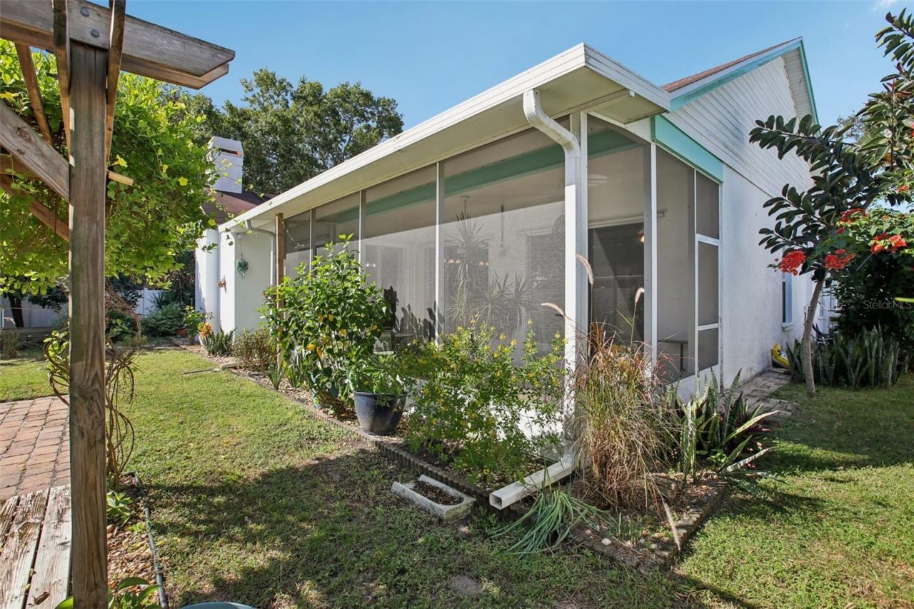 1424 Ridge Shore Drive, Tarpon Springs, FL 34689 Photo