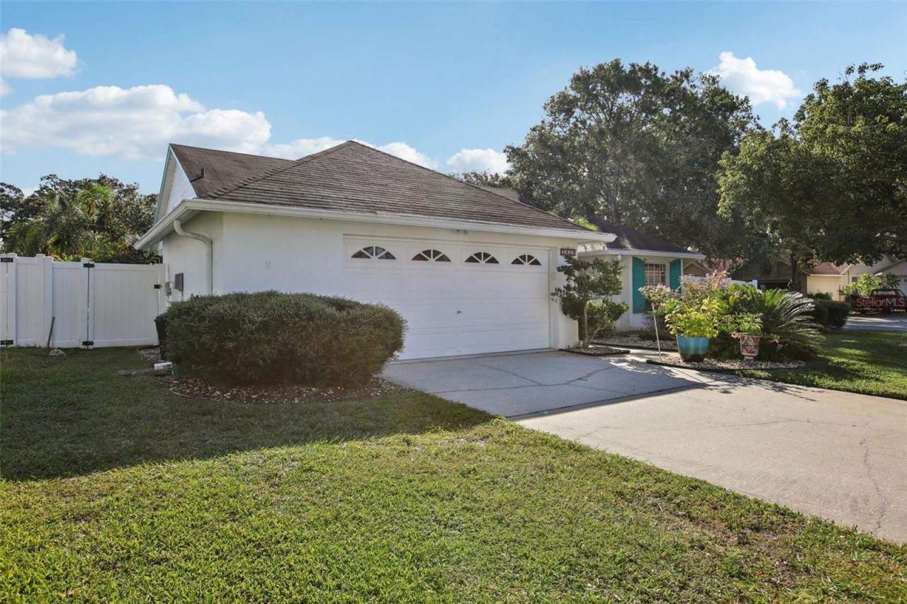1424 Ridge Shore Drive, Tarpon Springs, FL 34689 Photo