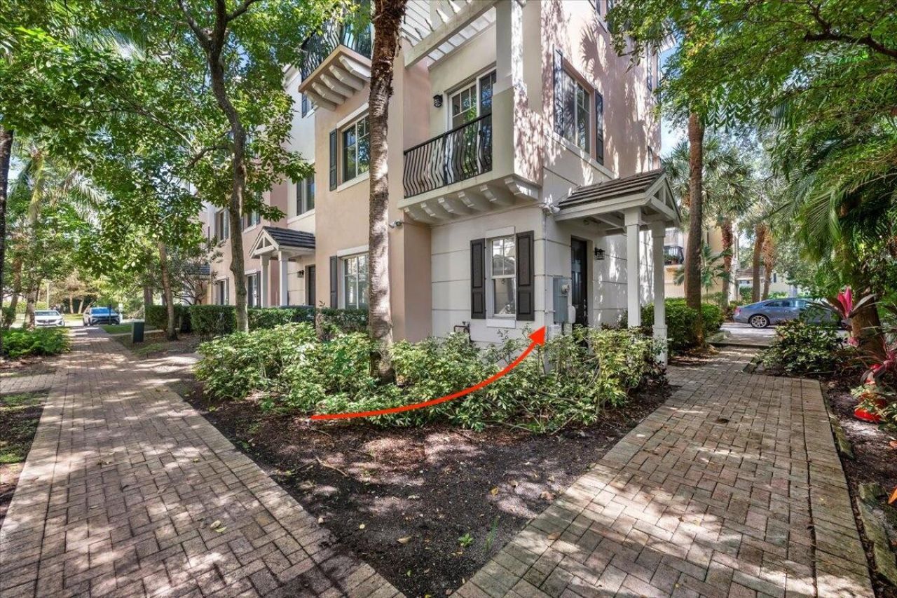 3807 NW 5th Terrace, Boca Raton, FL 33431 Photo