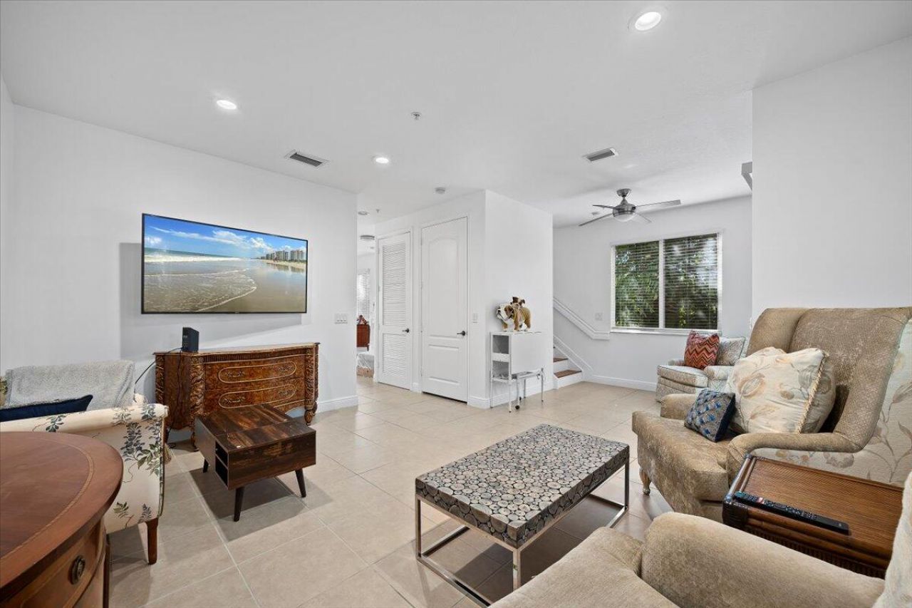 3807 NW 5th Terrace, Boca Raton, FL 33431 Photo