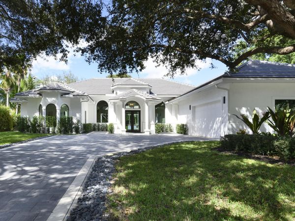 2557 Seminole Circle, West Palm Beach, FL 33409