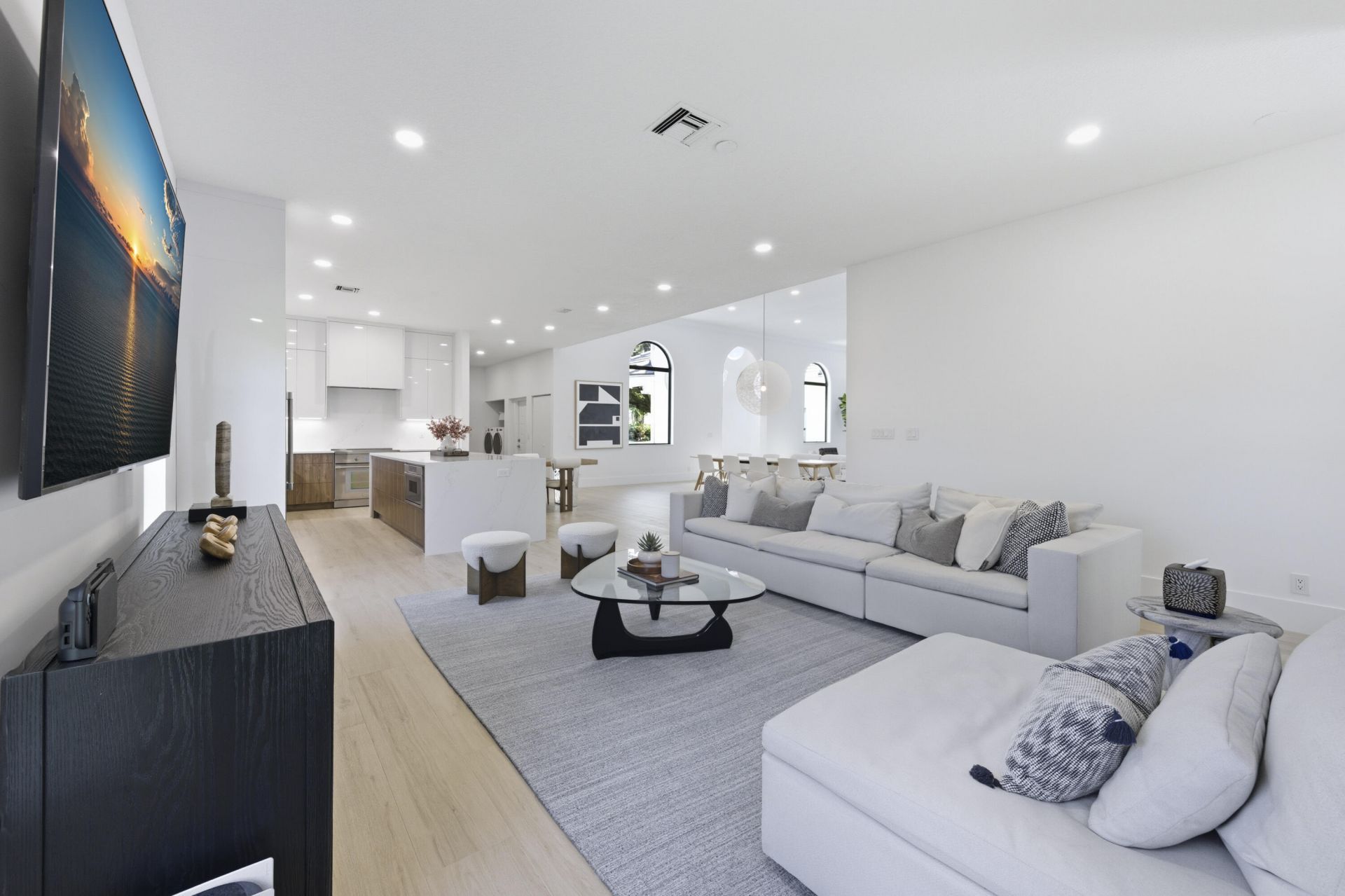 2557 Seminole Circle, West Palm Beach, FL 33409 Photo