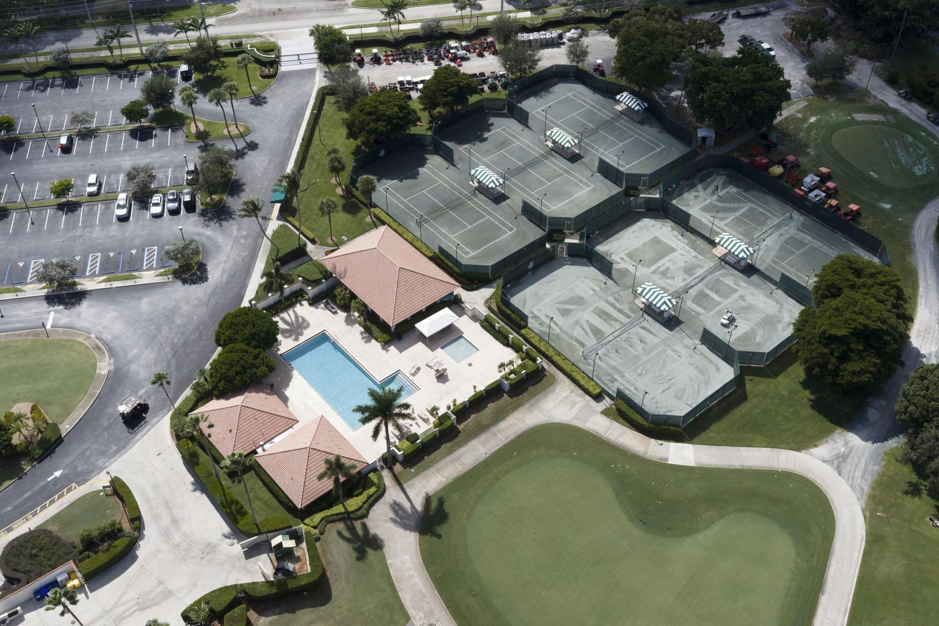 2557 Seminole Circle, West Palm Beach, FL 33409 Photo