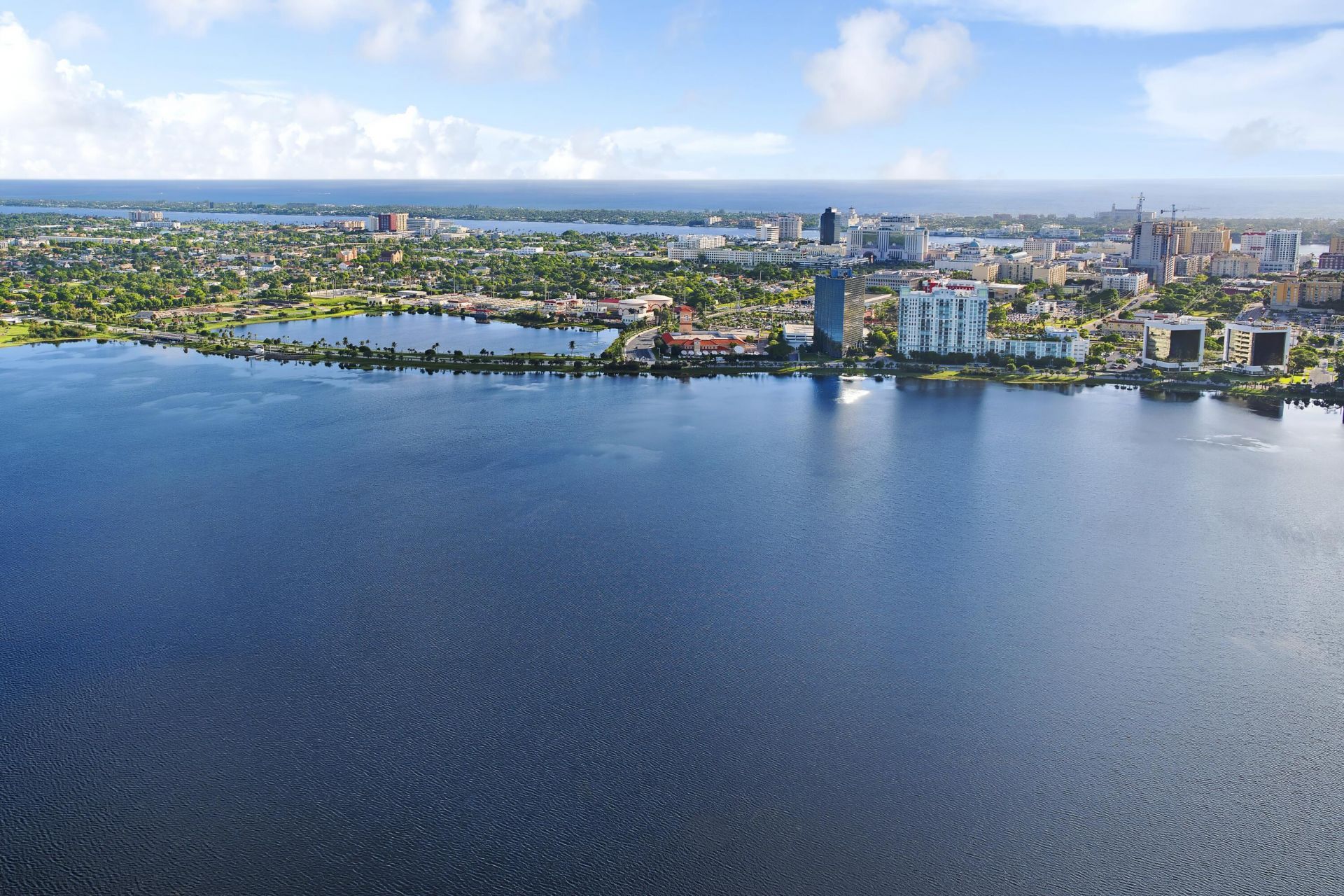 2557 Seminole Circle, West Palm Beach, FL 33409 Photo