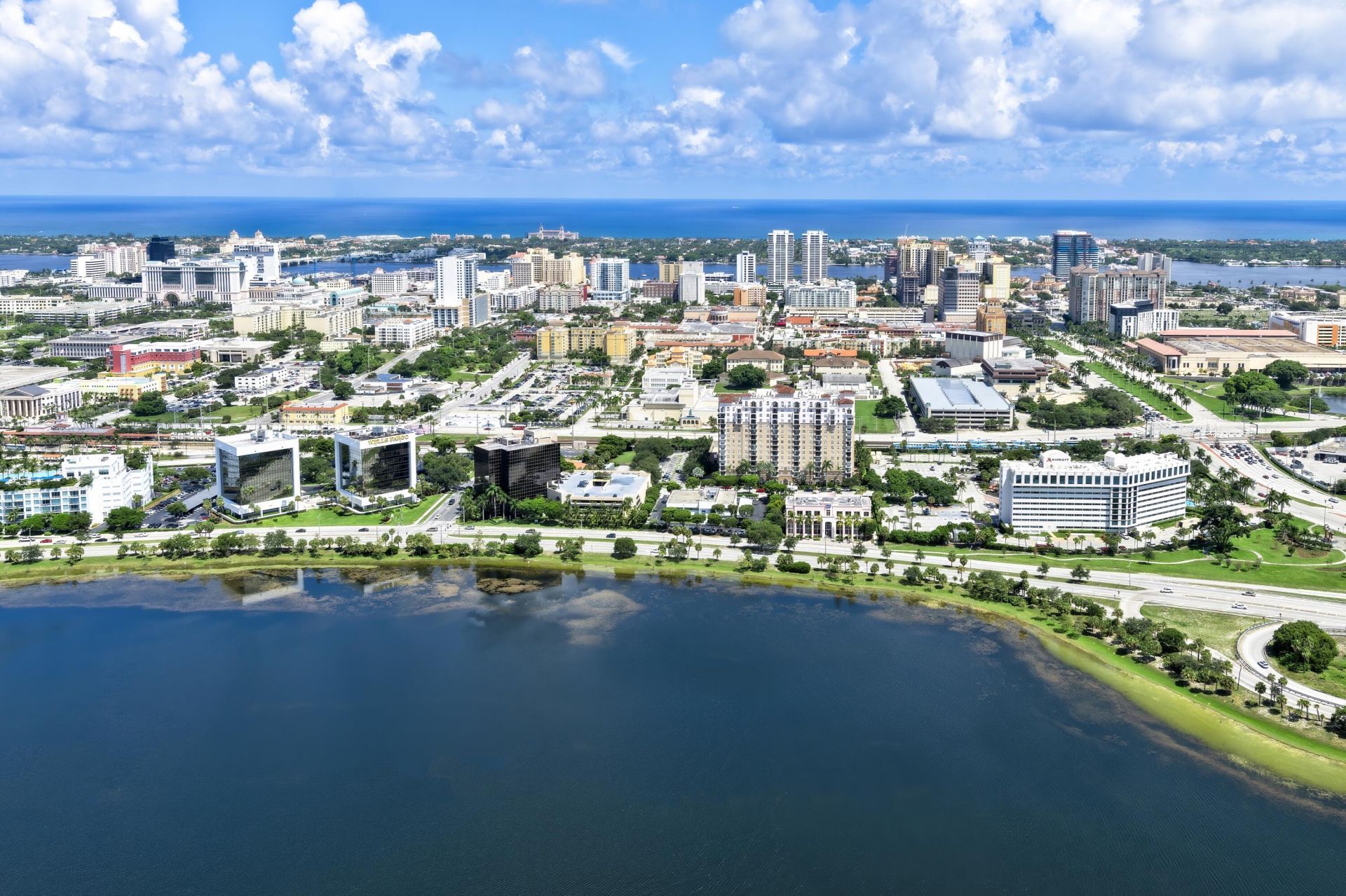 2557 Seminole Circle, West Palm Beach, FL 33409 Photo