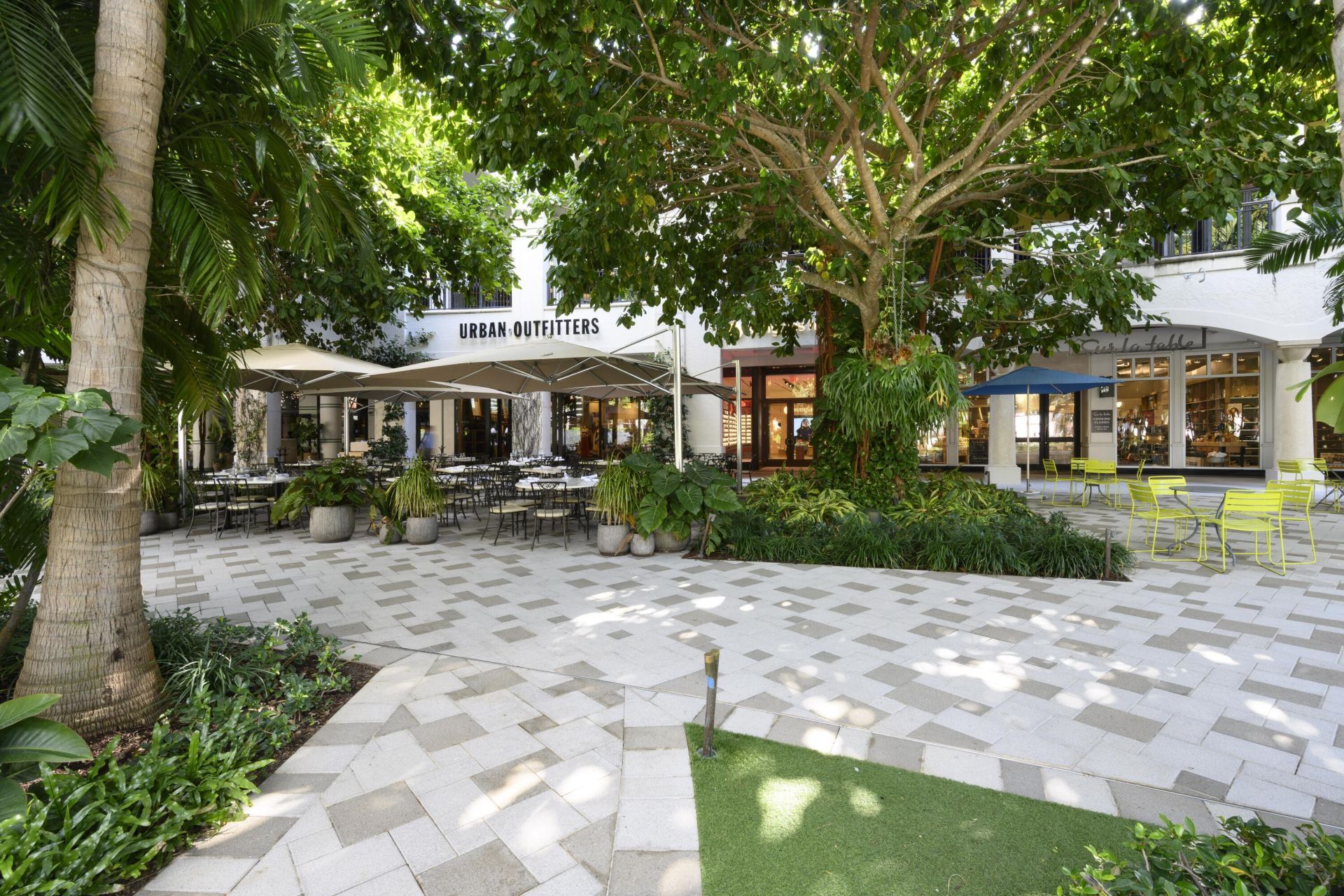 2557 Seminole Circle, West Palm Beach, FL 33409 Photo