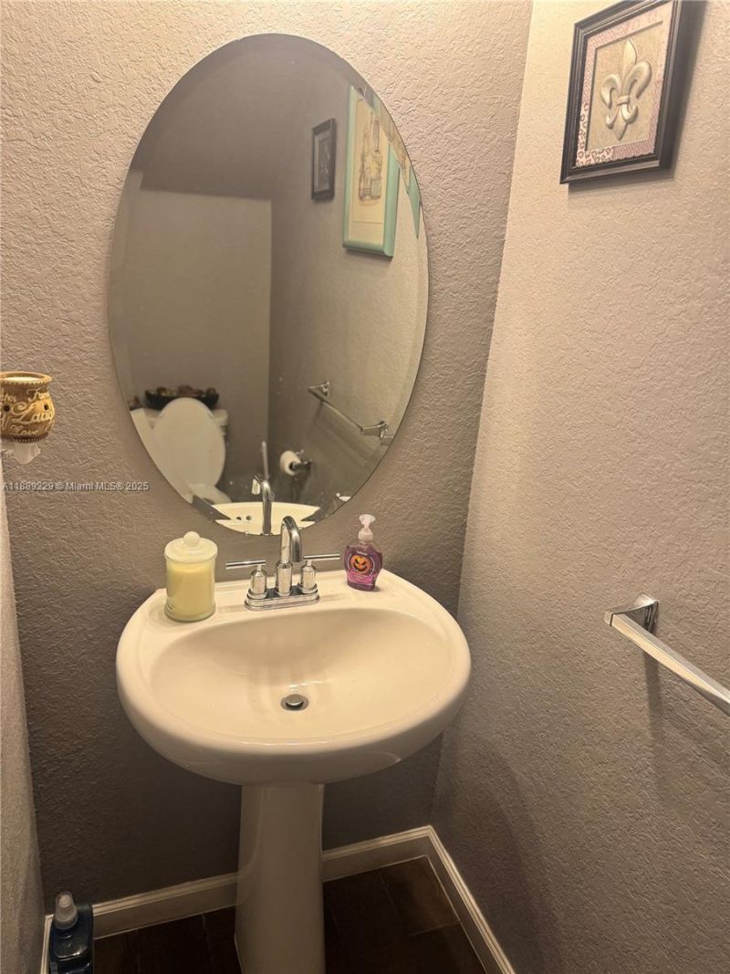 4039 NW 11th St, Lauderhill, FL 33313 Photo