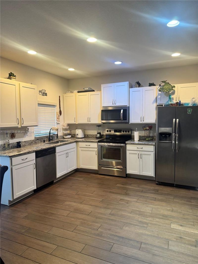 4039 NW 11th St, Lauderhill, FL 33313 Photo