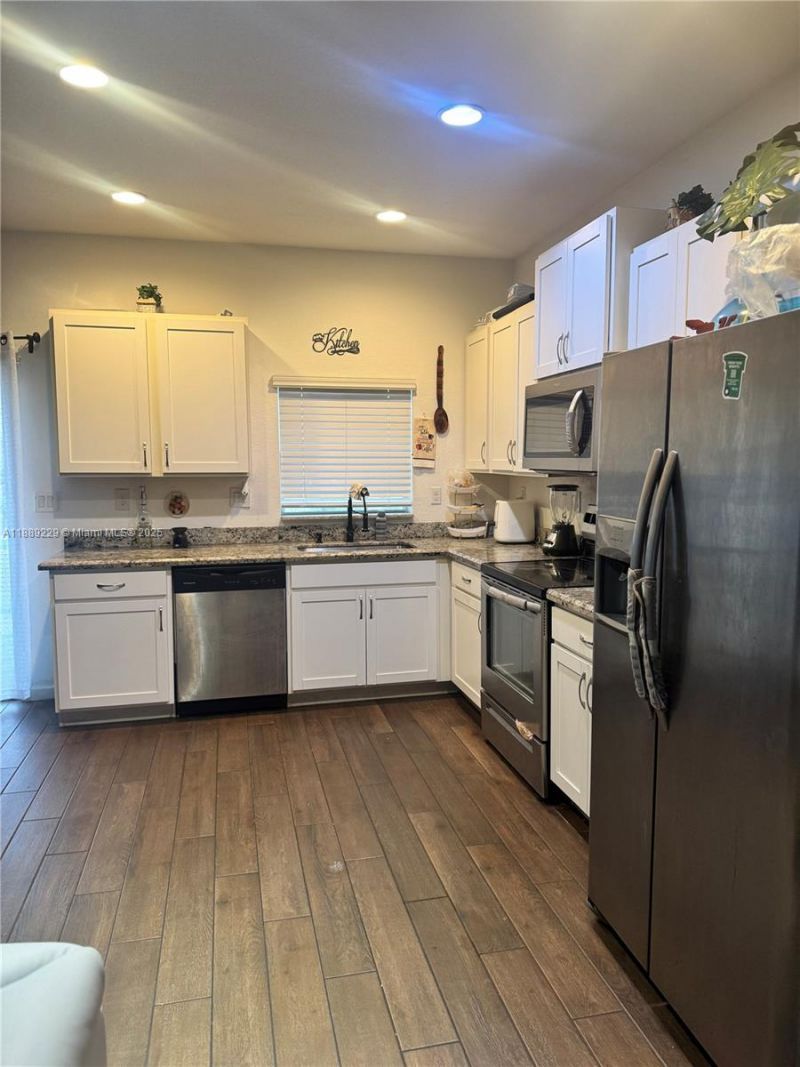 4039 NW 11th St, Lauderhill, FL 33313 Photo