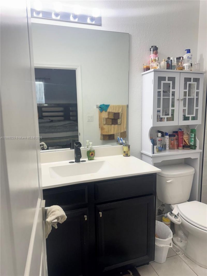 4039 NW 11th St, Lauderhill, FL 33313 Photo