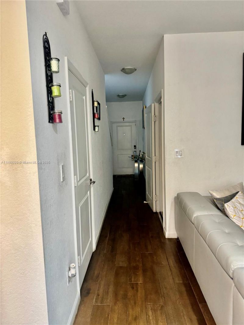 4039 NW 11th St, Lauderhill, FL 33313 Photo