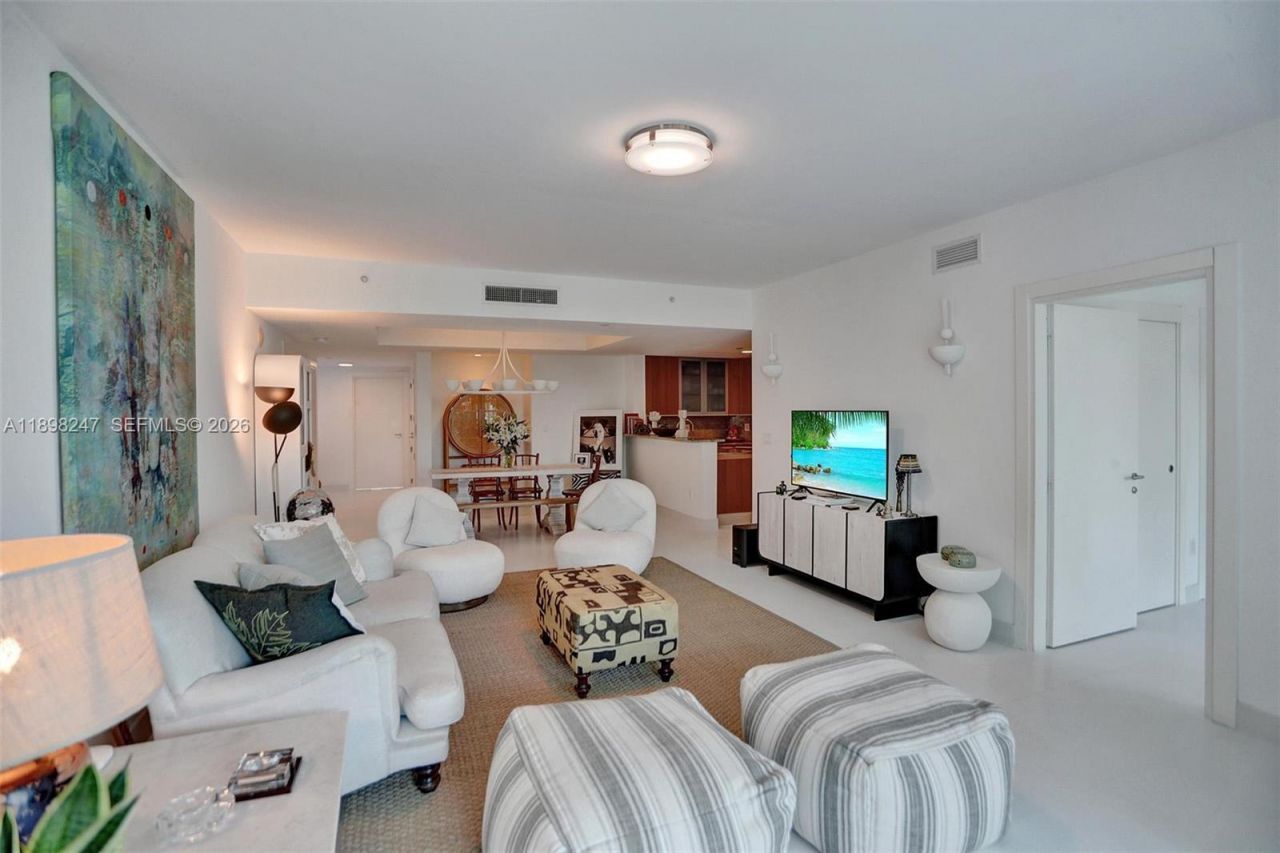 2627 S Bayshore Dr, Unit 506, Coconut Grove, FL 33133 Photo
