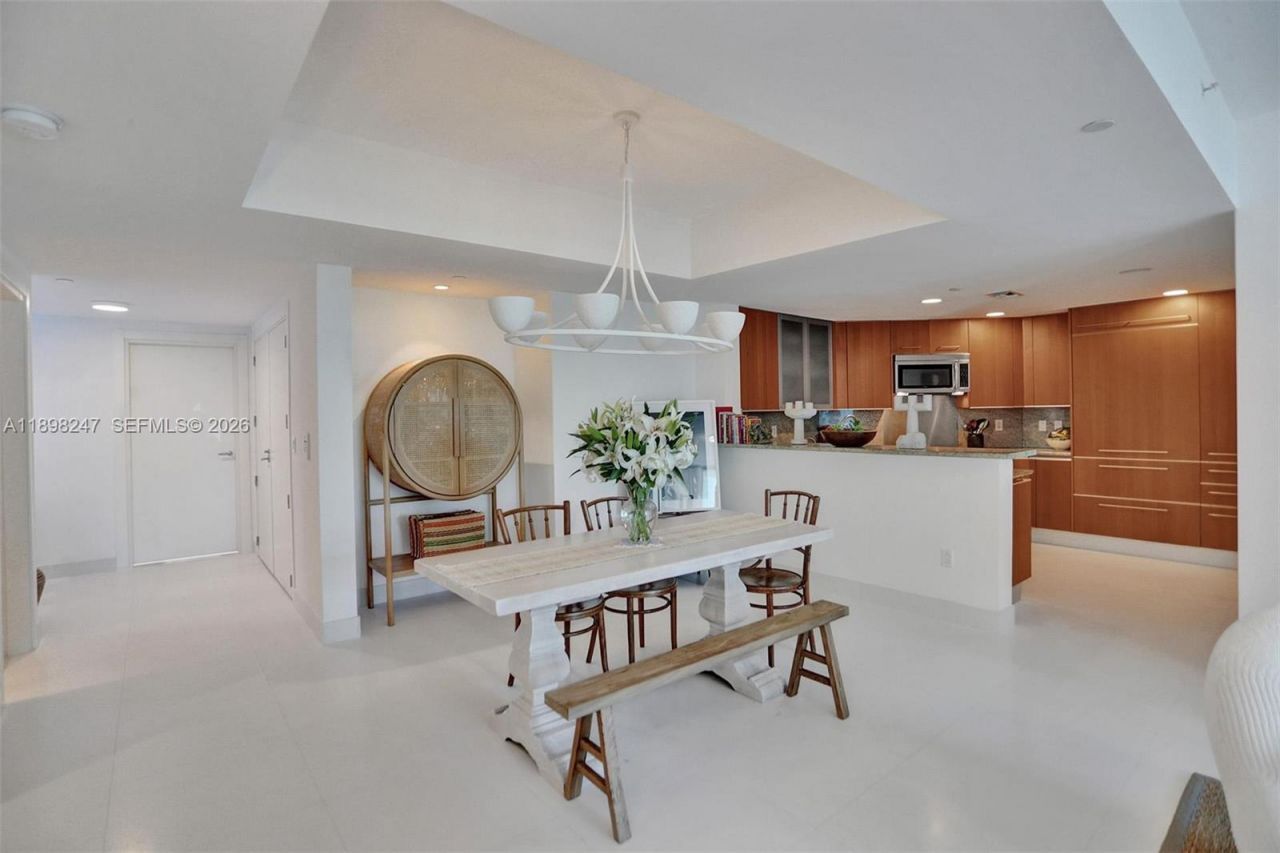 2627 S Bayshore Dr, Unit 506, Coconut Grove, FL 33133 Photo