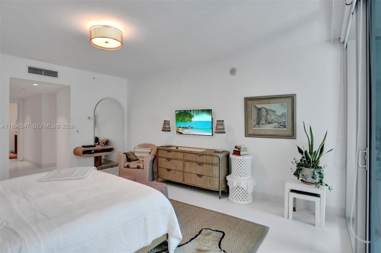 2627 S Bayshore Dr, Unit 506, Coconut Grove, FL 33133 Photo