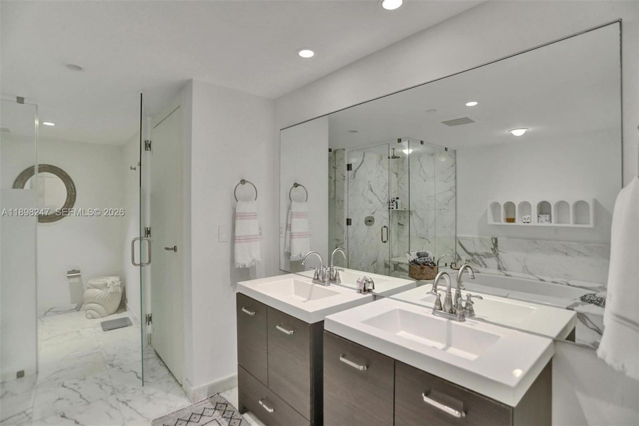 2627 S Bayshore Dr, Unit 506, Coconut Grove, FL 33133 Photo