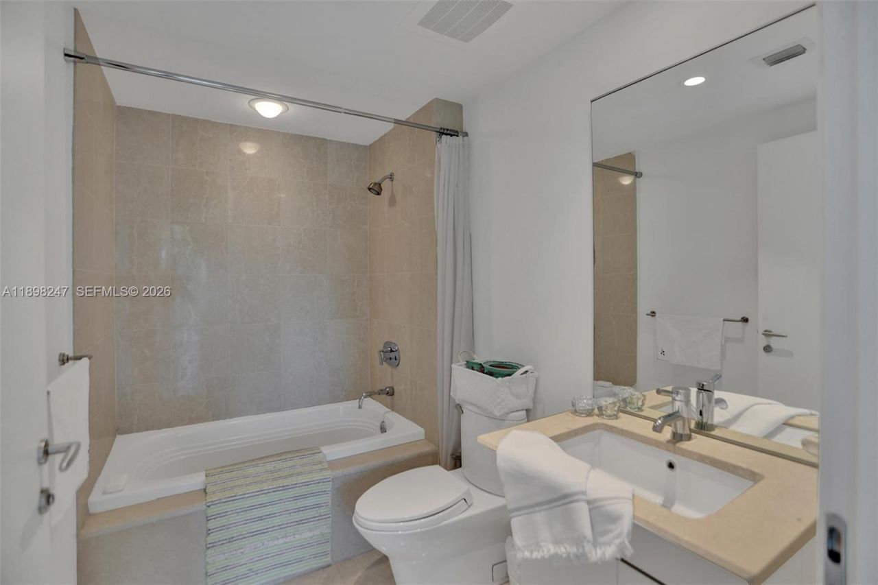 2627 S Bayshore Dr, Unit 506, Coconut Grove, FL 33133 Photo