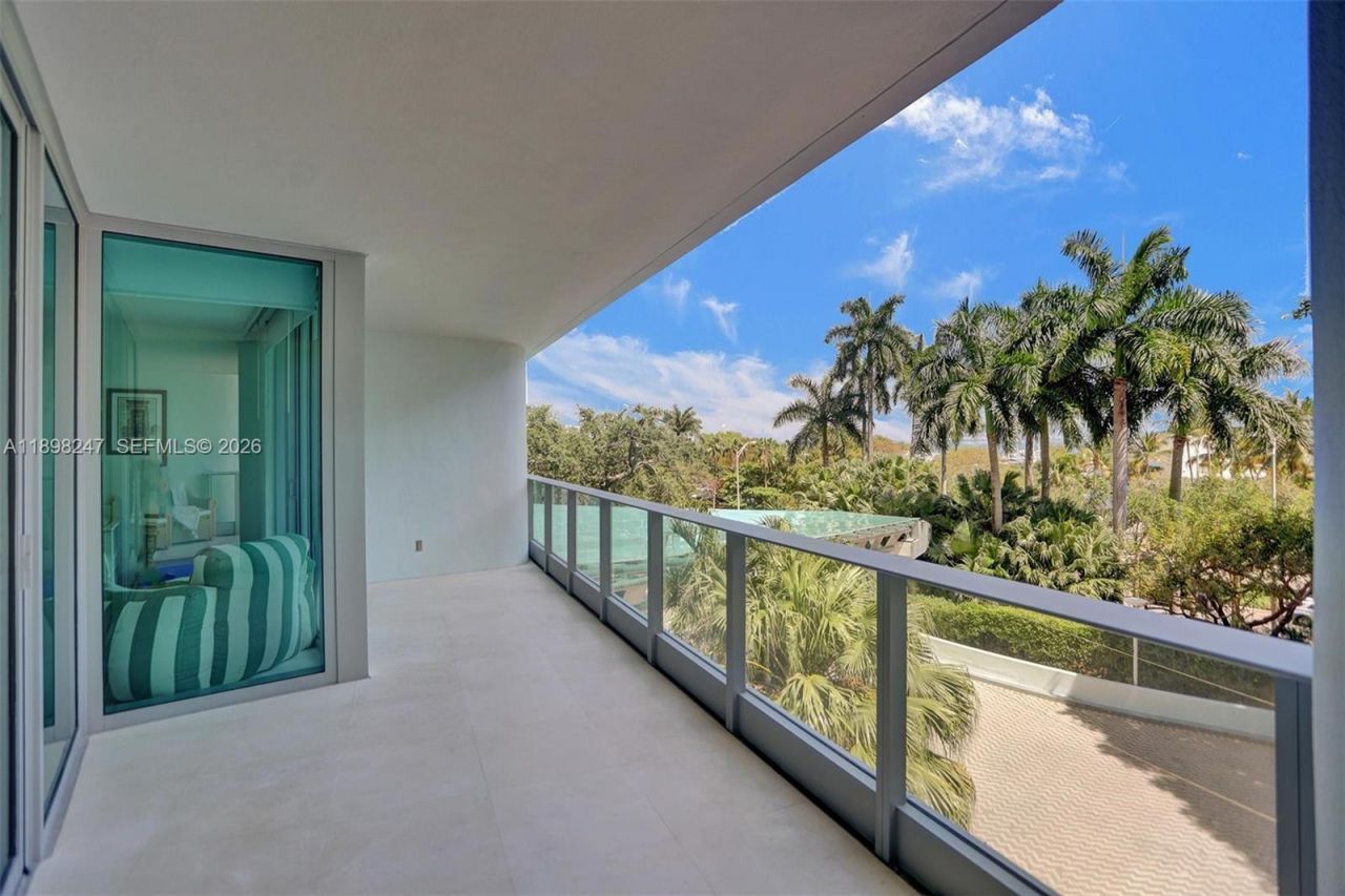 2627 S Bayshore Dr, Unit 506, Coconut Grove, FL 33133 Photo