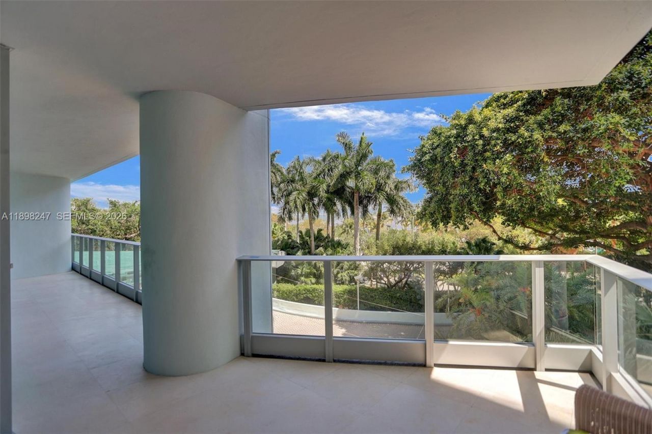 2627 S Bayshore Dr, Unit 506, Coconut Grove, FL 33133 Photo