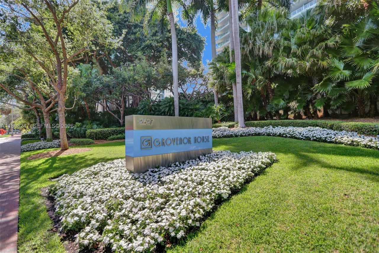 2627 S Bayshore Dr, Unit 506, Coconut Grove, FL 33133 Photo