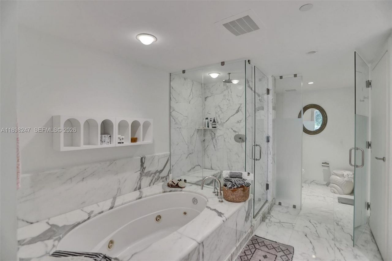 2627 S Bayshore Dr, Unit 506, Coconut Grove, FL 33133 Photo