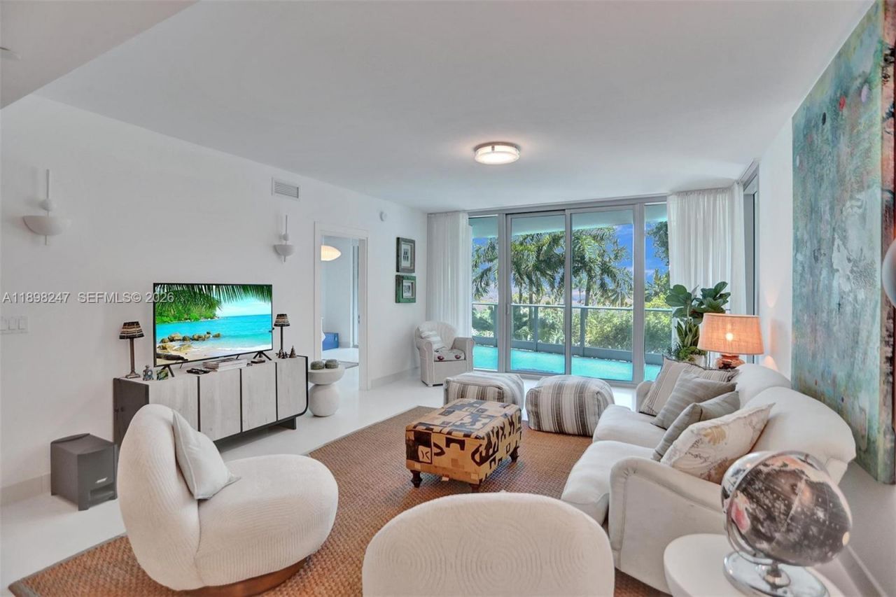 2627 S Bayshore Dr, Unit 506, Coconut Grove, FL 33133 Photo