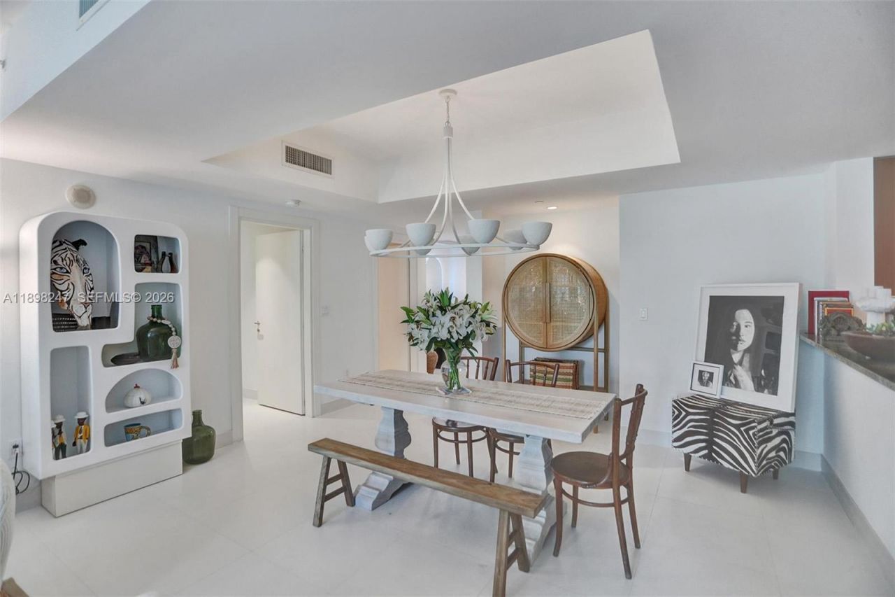 2627 S Bayshore Dr, Unit 506, Coconut Grove, FL 33133 Photo