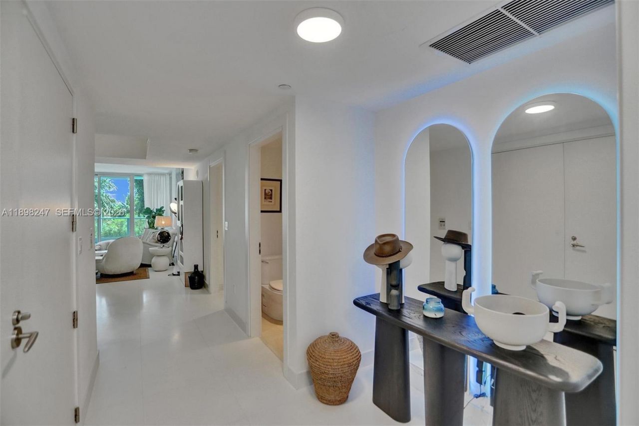 2627 S Bayshore Dr, Unit 506, Coconut Grove, FL 33133 Photo