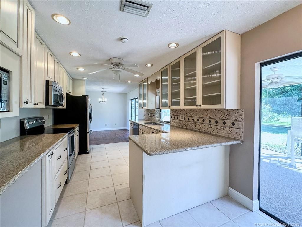 2720 SE Helms Avenue, Port Saint Lucie, FL 34952 Photo