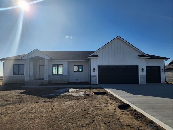 1113 Willow Drive, Huxley, IA 50124