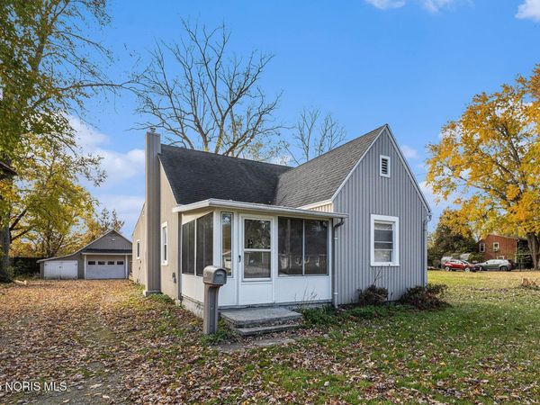 5665 Camberley Drive, Toledo, OH 43615