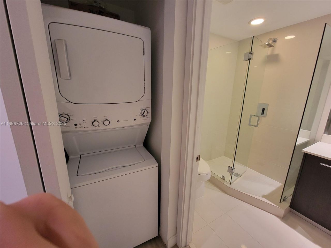 45 SW 9th St, Unit 3404, Miami, FL 33130 Photo