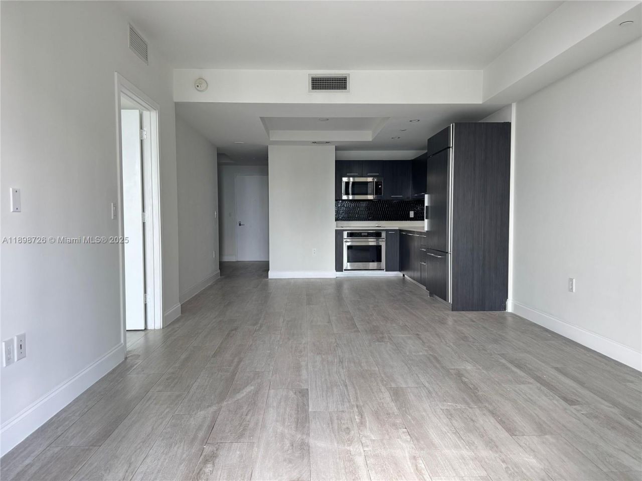 45 SW 9th St, Unit 3404, Miami, FL 33130 Photo