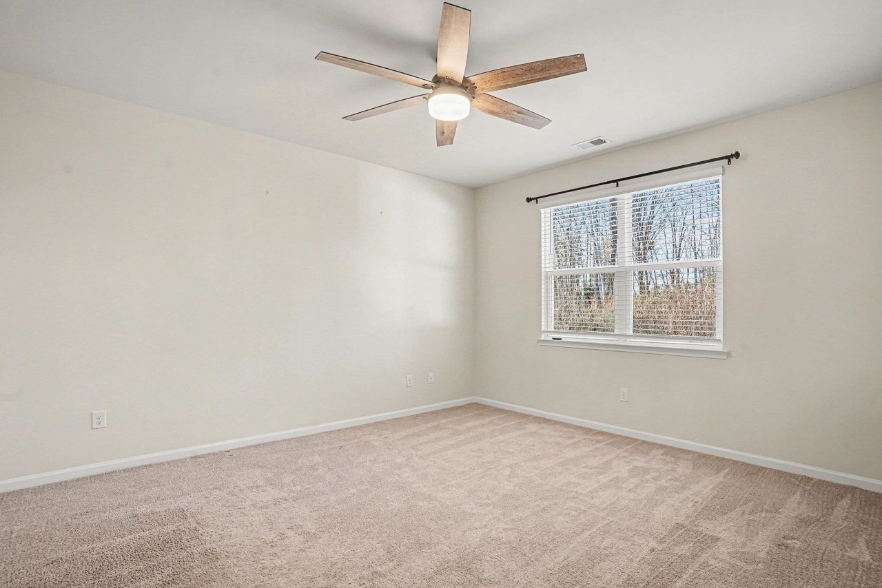 188 Legends Village Loop Photo 12