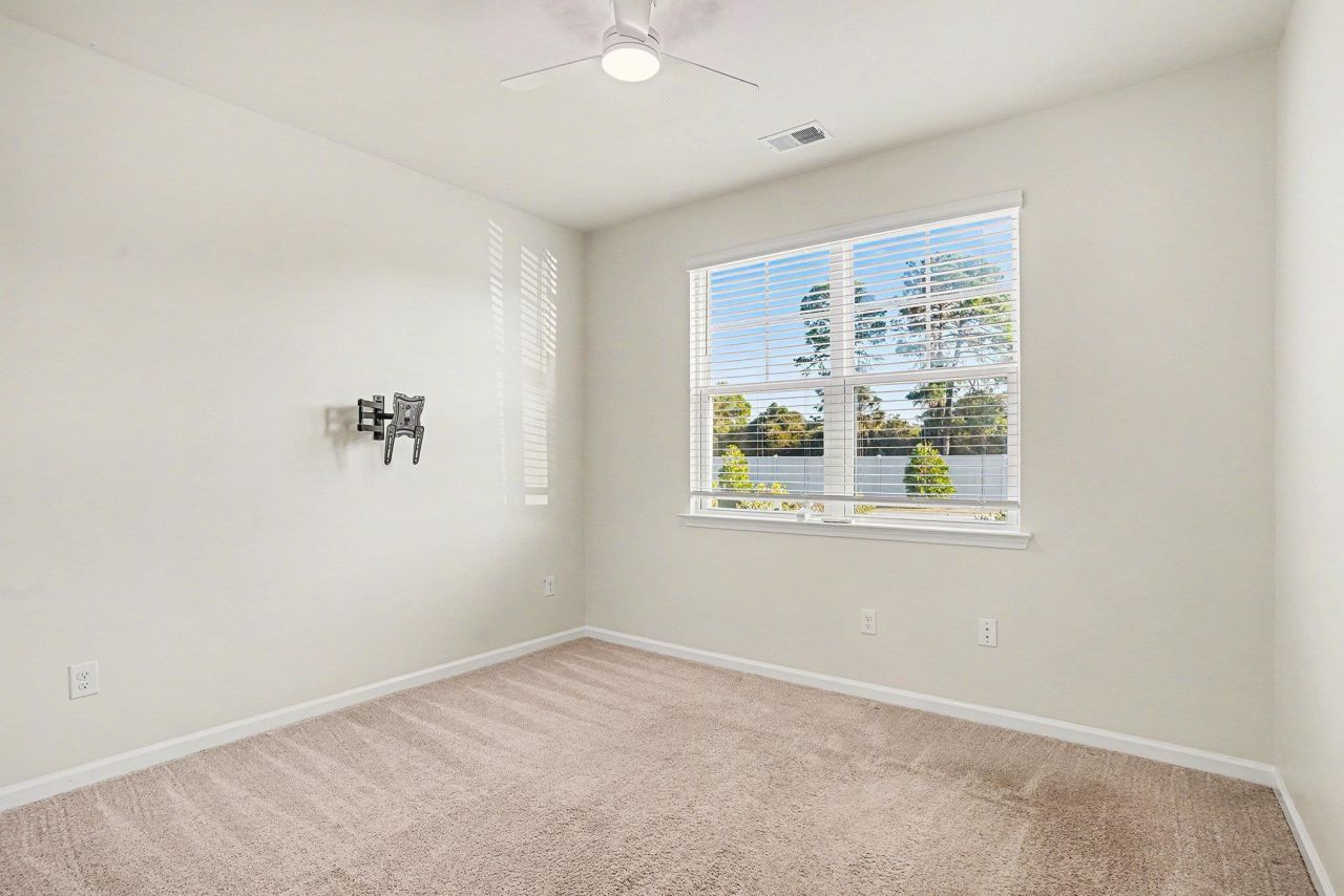 188 Legends Village Loop Photo 15