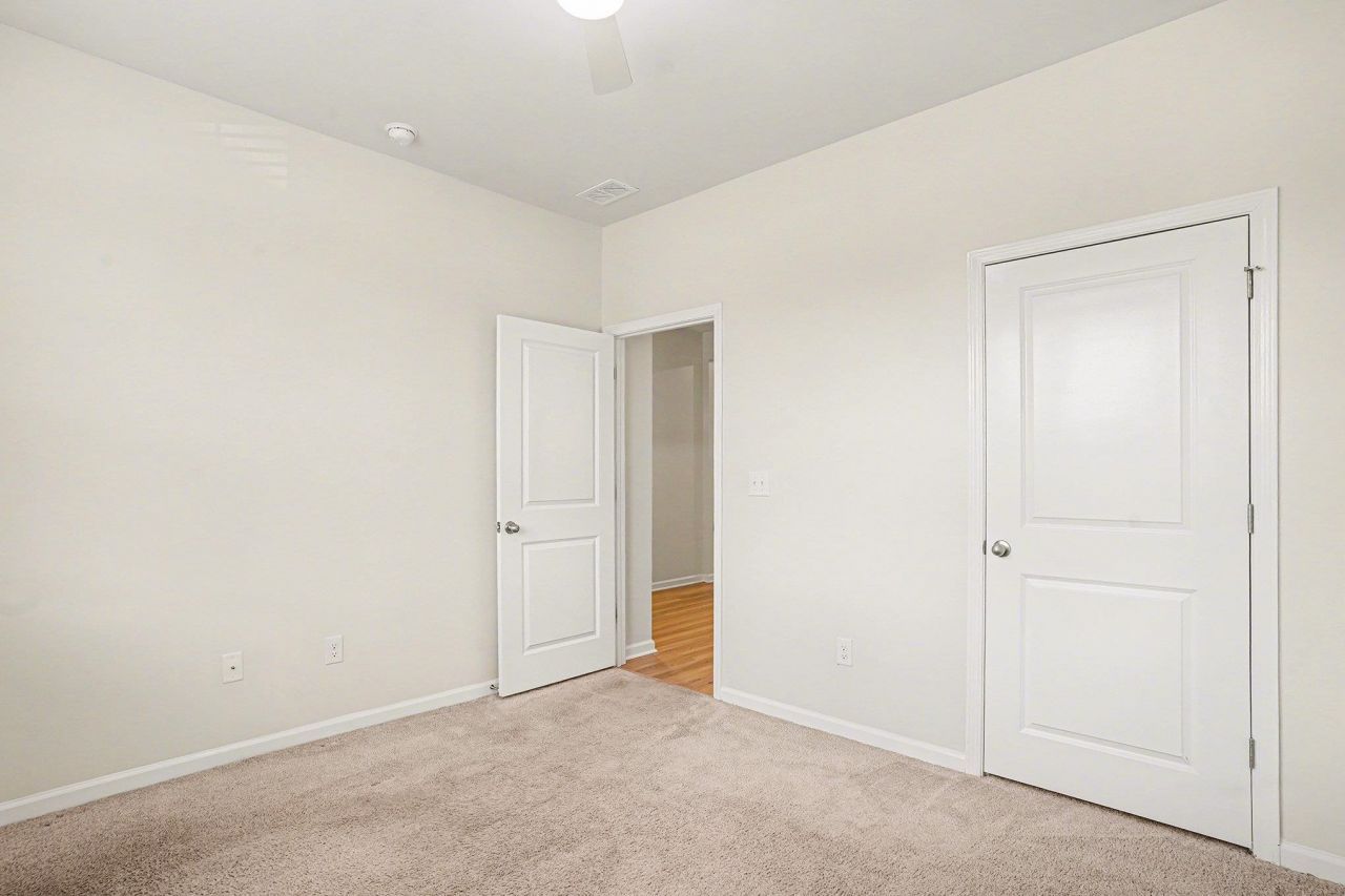 188 Legends Village Loop Photo 16